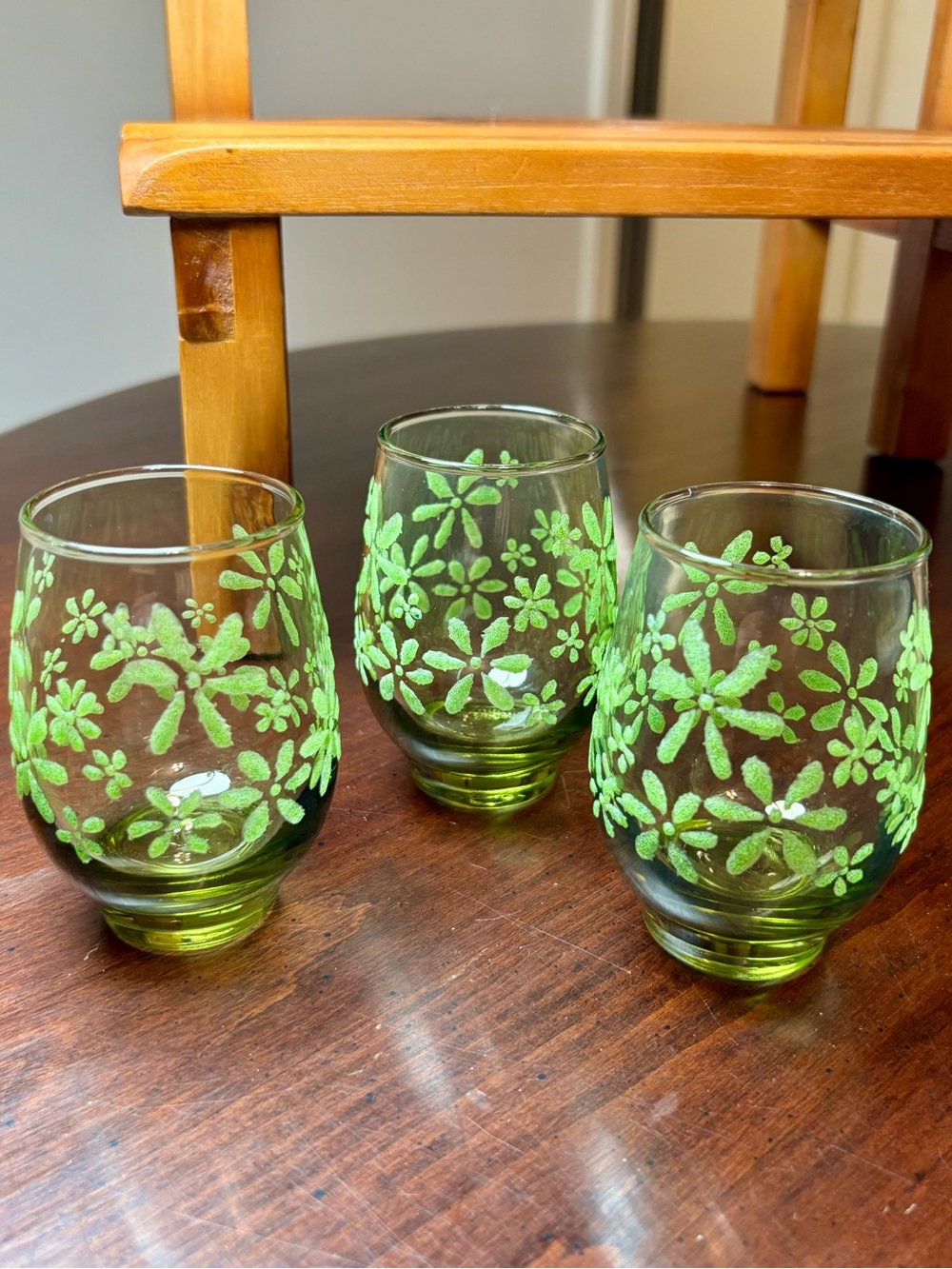 Libbey Green Mint Daisy / Mint Bouquet glass tumblers textured flowers MCM VTG